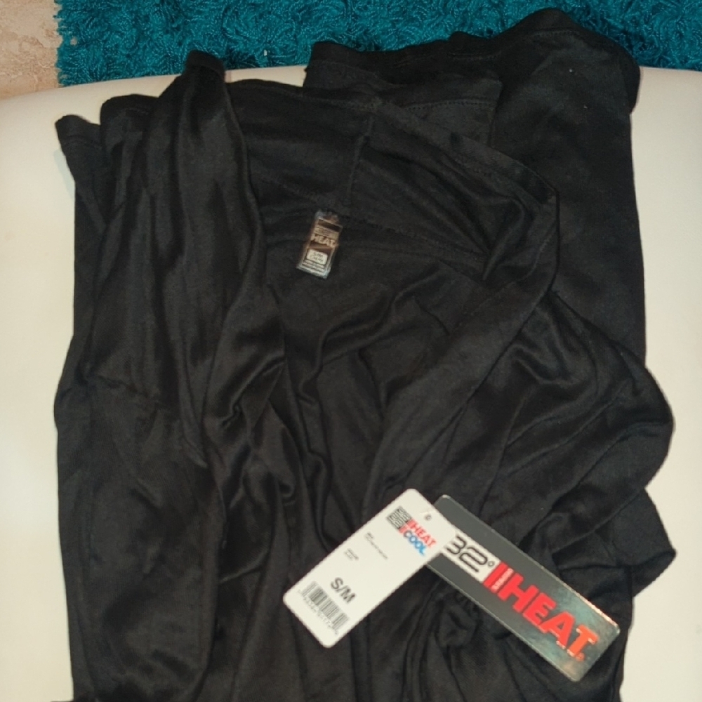 32 Degrees Heat Black Top